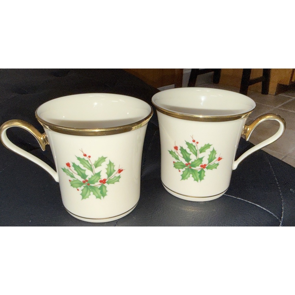 Lenox Dimension Holiday Porcelain Mugs Set of 2 10 oz Holly Christmas Gold Trim